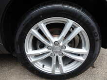 Audi Q3 TFSI CoD S line Edition 