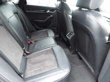 Audi Q3 TDI Black Edition 