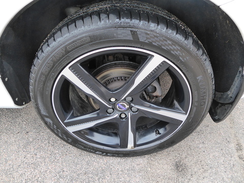 XC60  R-DESIGN LUX NAV D4