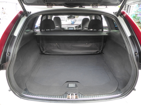 XC60  R-DESIGN LUX NAV D4