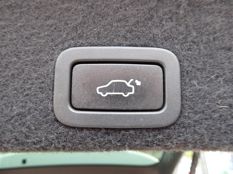 XC60  R-DESIGN LUX NAV D4