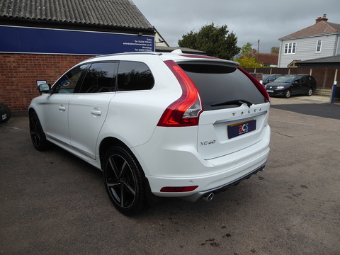 XC60  R-DESIGN LUX NAV D4