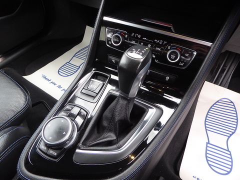 2.0 220d M Sport MPV 5dr Diesel Auto xDrive Euro 6 (s/s) (190 ps)