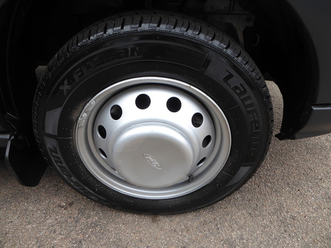 2.2 TDCi 460 HDT Trend Minibus 4dr Diesel Manual L4 H3 (18 seats) (196 g/km, 123 bhp)