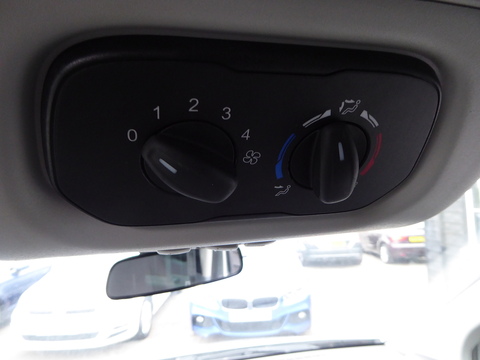 2.2 TDCi 460 HDT Trend Minibus 4dr Diesel Manual L4 H3 (18 seats) (196 g/km, 123 bhp)