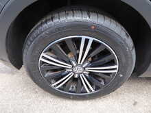Volkswagen Tiguan TDI BlueMotion Tech SE Navigation 