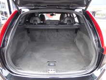 Volvo XC60 D5 R-Design Lux Nav 