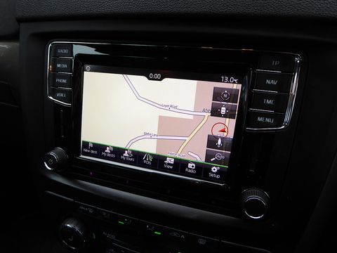 2.0 TDI SE L Outdoor 5dr Diesel DSG 4WD Euro 6 (s/s) (150 ps)