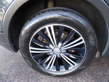 Volkswagen Tiguan TDI BlueMotion Tech SE Navigation 