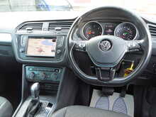 Volkswagen Tiguan TDI BlueMotion Tech SE Navigation 