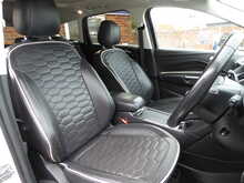 Ford Kuga TDCi EcoBlue Vignale 