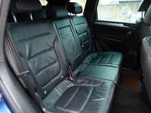 Volkswagen Touareg TDI V6 BlueMotion Tech R-Line 