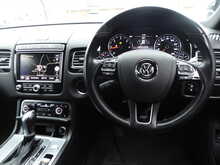 Volkswagen Touareg TDI V6 BlueMotion Tech R-Line 