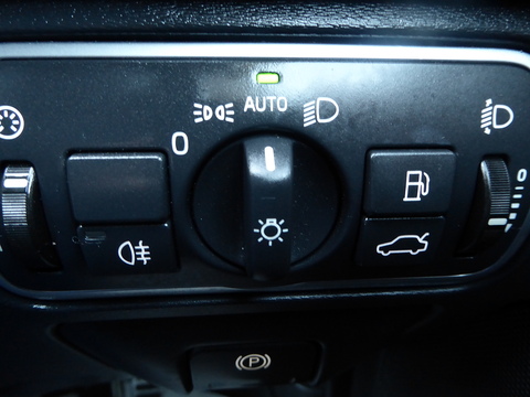 2.0 D4 R-Design Nav SUV 5dr Diesel Auto Euro 6 (s/s) (190 ps)