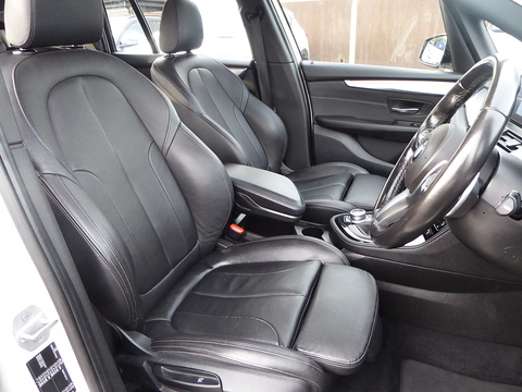 2.0 220d M Sport MPV 5dr Diesel Auto Euro 6 (s/s) (190 ps)