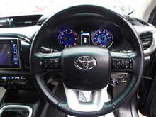 Toyota Hilux D-4D Invincible X 