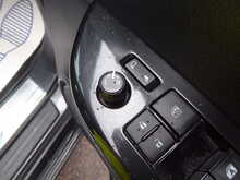 Toyota Hilux D-4D Invincible X 