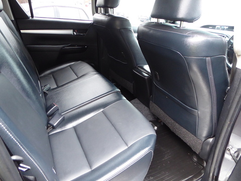 2.4 D-4D Invincible X Pickup Double Cab 4dr Diesel Manual 4WD Euro 6 (s/s) (TSS, 3.5t) (150 ps)