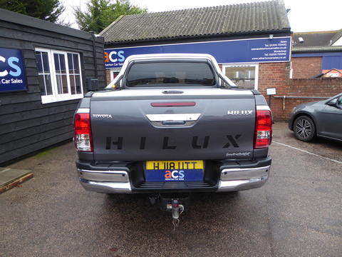 2.4 D-4D Invincible X Pickup Double Cab 4dr Diesel Manual 4WD Euro 6 (s/s) (TSS, 3.5t) (150 ps)