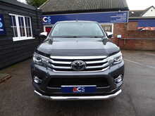 Toyota Hilux D-4D Invincible X 