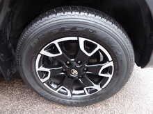 Toyota Hilux D-4D Invincible X 