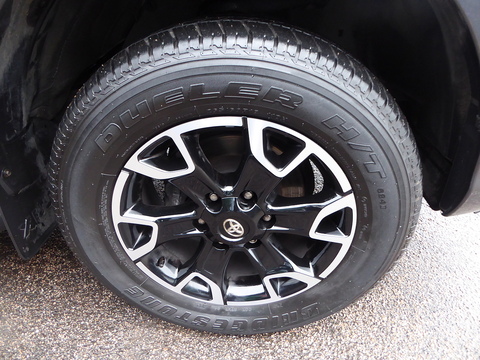 2.4 D-4D Invincible X Pickup Double Cab 4dr Diesel Manual 4WD Euro 6 (s/s) (TSS, 3.5t) (150 ps)