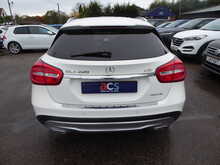 Mercedes-Benz GLA GLA220 CDI SE 