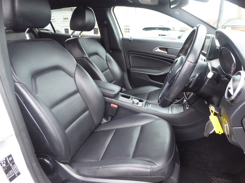 2.1 GLA220 CDI SE SUV 5dr Diesel 7G-DCT 4MATIC Euro 6 (s/s) (170 ps)