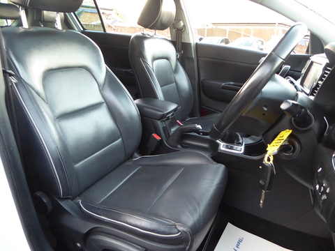 2.0 CRDi KX-3 SUV 5dr Diesel Manual AWD Euro 6 (134 bhp)