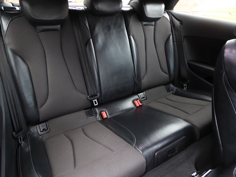 1.4 TFSI CoD S line Hatchback 3dr Petrol Manual Euro 6 (s/s) (150 ps)