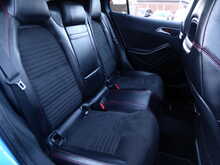 Mercedes-Benz GLA GLA220 CDI AMG Line 