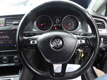 Volkswagen Golf Se Navigation Tdi Bluemotion Technology 