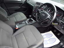 Volkswagen Golf Se Navigation Tdi Bluemotion Technology 