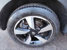 Nissan Qashqai DIG-T N-Connecta 