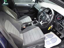 Volkswagen Golf TDI BlueMotion Tech R-Line Edition 