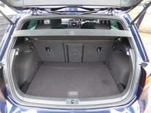 Volkswagen Golf TDI BlueMotion Tech R-Line Edition 