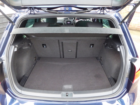 2.0 TDI BlueMotion Tech R-Line Edition Hatchback 5dr Diesel Manual Euro 6 (s/s) (150 ps)