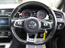 Volkswagen Golf TDI BlueMotion Tech R-Line Edition 
