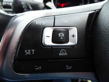 Volkswagen Golf TDI BlueMotion Tech R-Line Edition 