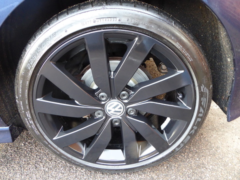 2.0 TDI BlueMotion Tech R-Line Edition Hatchback 5dr Diesel Manual Euro 6 (s/s) (150 ps)