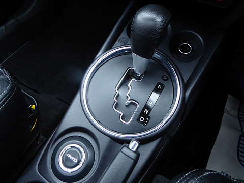 2.2 DI-D 4 SUV 5dr Diesel Auto 4WD Euro 6 (147 ps)