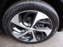 Hyundai TUCSON CRDi Premium SE 