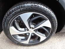 Hyundai TUCSON CRDi Premium SE 