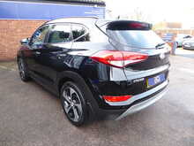 Hyundai TUCSON CRDi Premium SE 