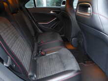 Mercedes-Benz CLA CLA220d AMG Sport 