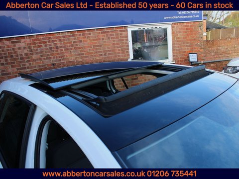 1.4 TSI BlueMotion Tech SE Nav Hatchback 5dr Petrol Manual Euro 6 (s/s) (125 ps)