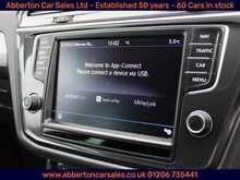 Volkswagen Tiguan TDI BlueMotion Tech SE Navigation 