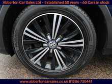 Volkswagen Tiguan TDI BlueMotion Tech SE Navigation 