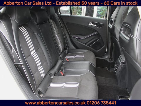 2.1 A220d WhiteArt (Premium Plus) Hatchback 5dr Diesel 7G-DCT Euro 6 (s/s) (177 ps)