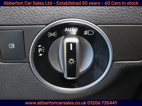 2.1 A220d WhiteArt (Premium Plus) Hatchback 5dr Diesel 7G-DCT Euro 6 (s/s) (177 ps)